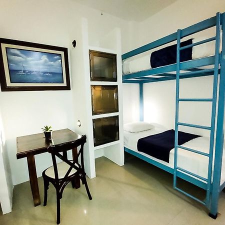 Hostal Del Mar 신데 델 카르멘 외부 사진